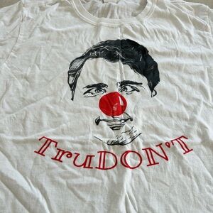 Trudeau clown tee size medium